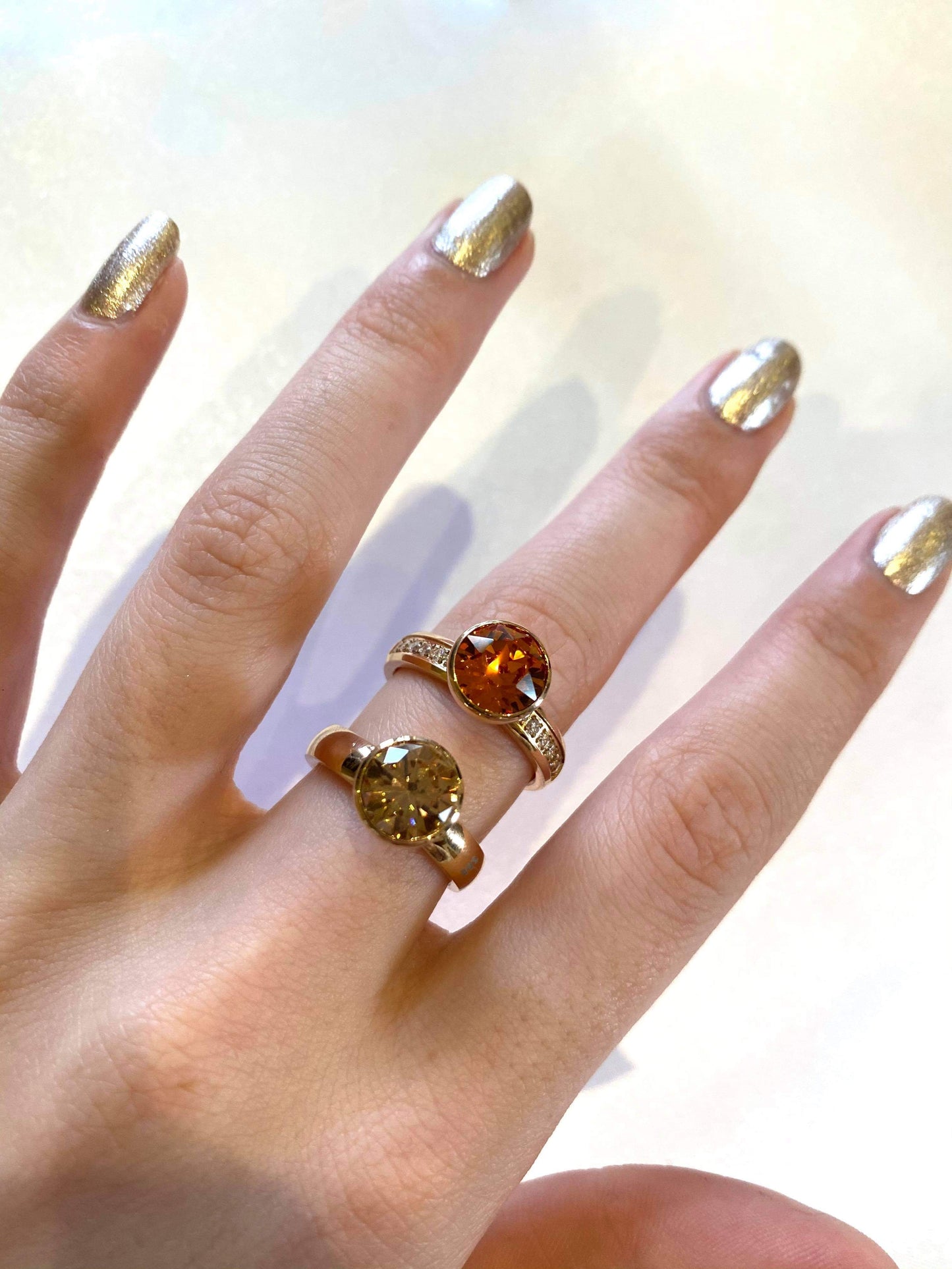 MelanO Twisted CZ Orange 5012