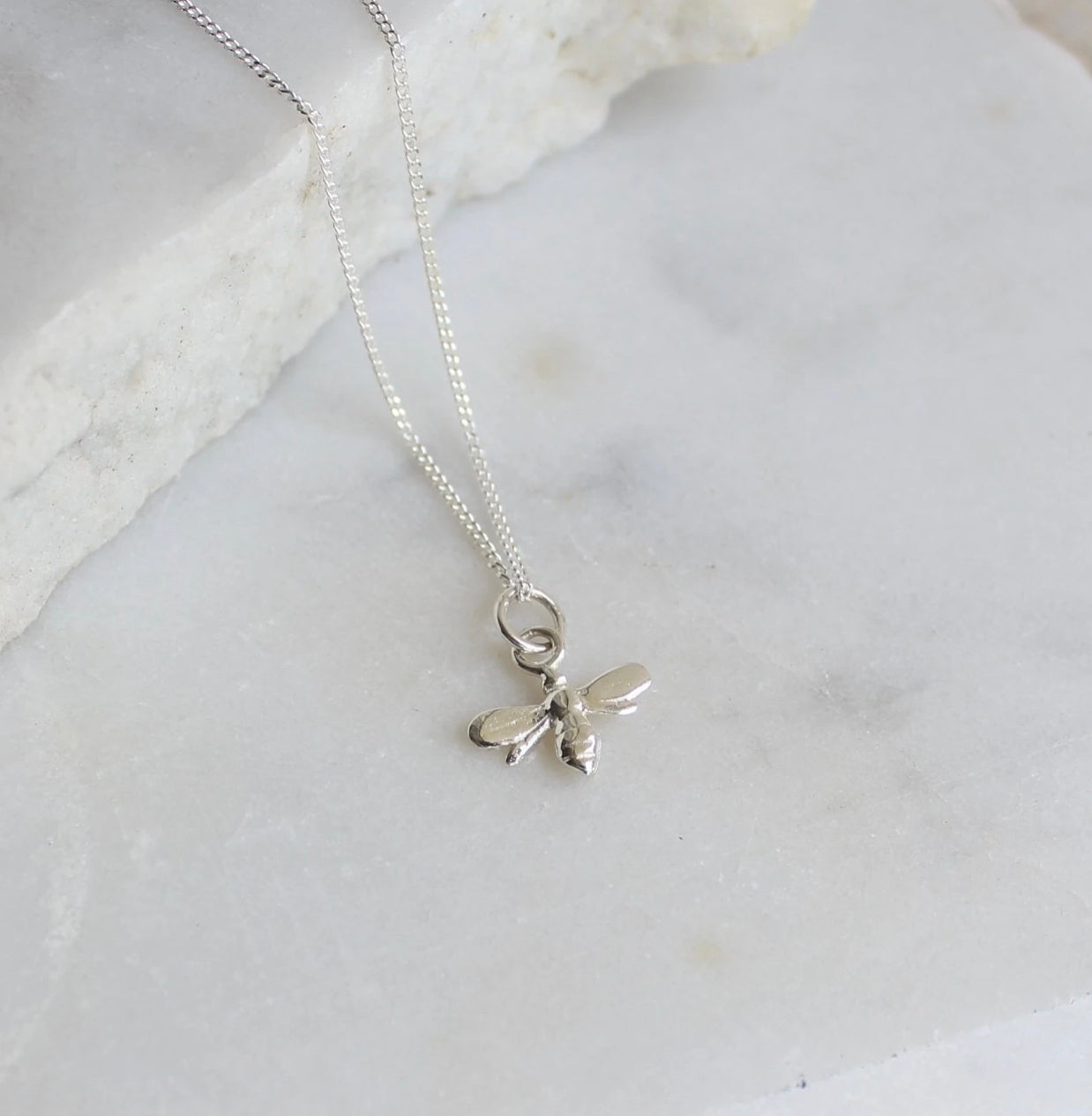 Small bee charm pendant necklace